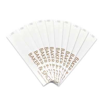 Sacos de papel deslocados do pão de PrintingWhite com os sacos de empacotamento da padaria do GV da janela